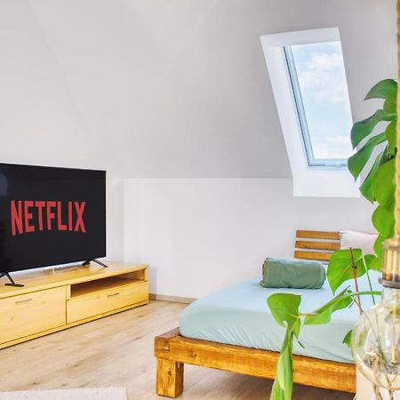 Luxus Apartment! Kueche, Balkon, Netflix, Parkplatz - 8 Personen Ilmmunster Luaran gambar