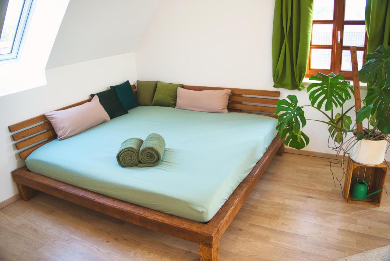 Luxus Apartment! Kueche, Balkon, Netflix, Parkplatz - 8 Personen Ilmmunster Luaran gambar