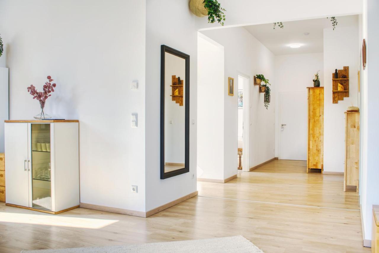 Luxus Apartment! Kueche, Balkon, Netflix, Parkplatz - 8 Personen Ilmmunster Luaran gambar