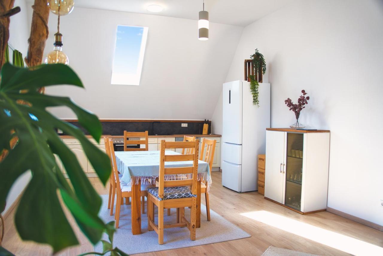 Luxus Apartment! Kueche, Balkon, Netflix, Parkplatz - 8 Personen Ilmmunster Luaran gambar