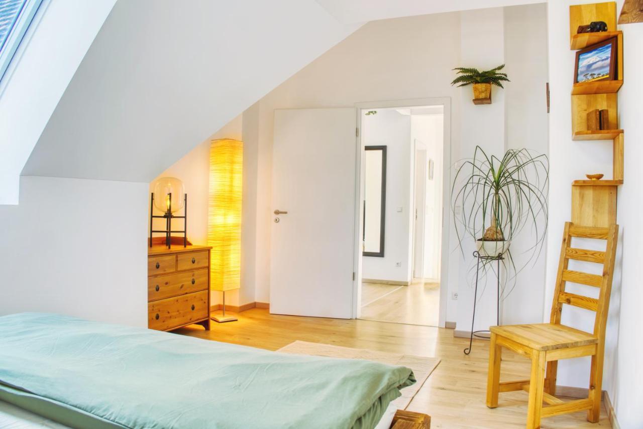 Luxus Apartment! Kueche, Balkon, Netflix, Parkplatz - 8 Personen Ilmmunster Luaran gambar