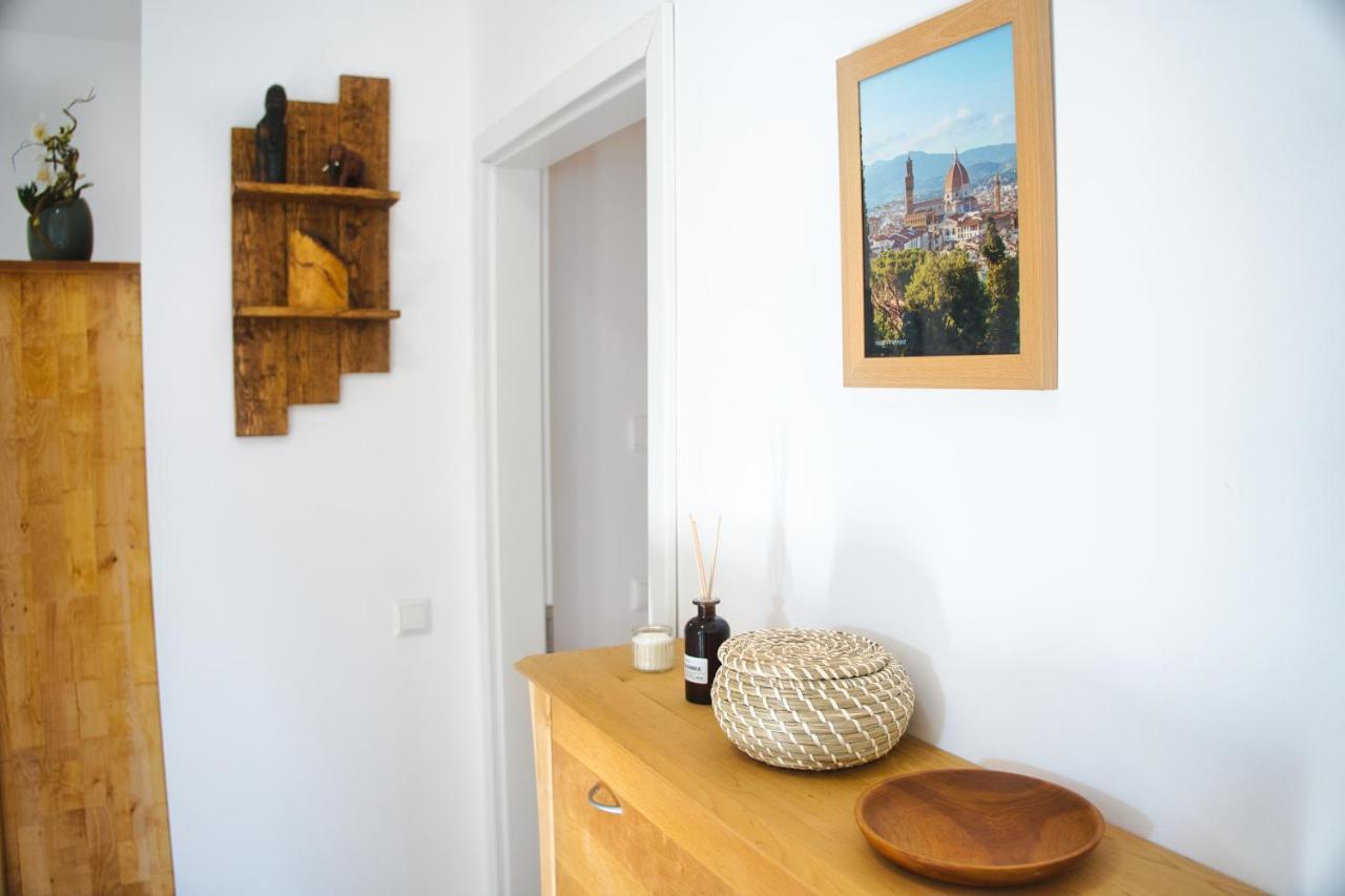 Luxus Apartment! Kueche, Balkon, Netflix, Parkplatz - 8 Personen Ilmmunster Luaran gambar